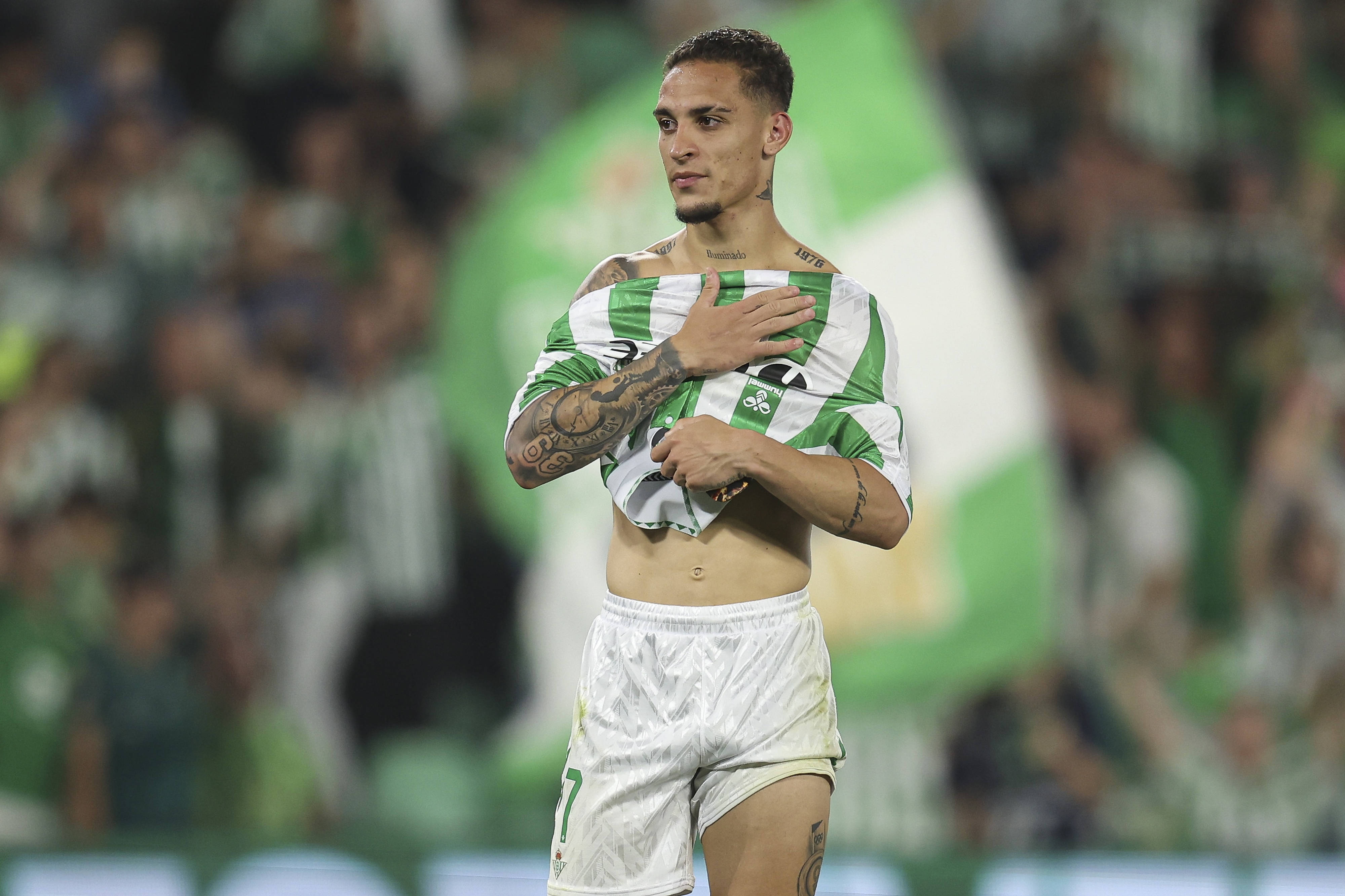 亚博体育官网-颤抖吧！阿斯：安东尼对阵莱万特将会首发 但4个月没踢球状态未知