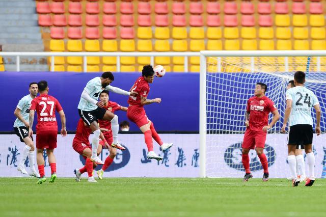 亚博中国官网-【中超】徐新染红布鲁诺致胜 海港0比1首负武汉长江